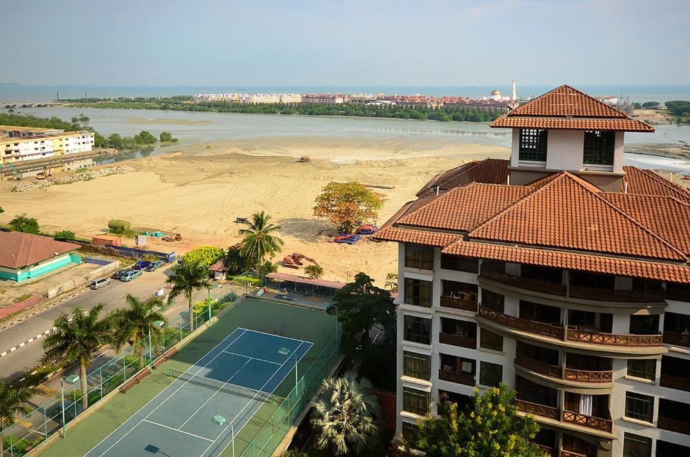 Jetty Suites Apartments Malacca Exterior photo